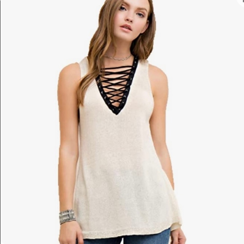 Women’s Entro Sleeveless Sweater Lace Up Small